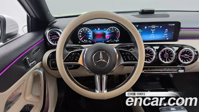Mercedes-Benz A-Class W177 — Фото автомобиля 19