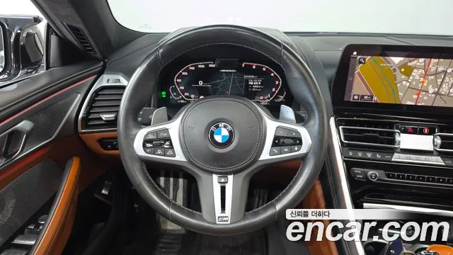BMW 8 Series G15 — Фото автомобиля 12