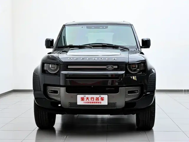 Land Rover Defender — Фото автомобиля 3