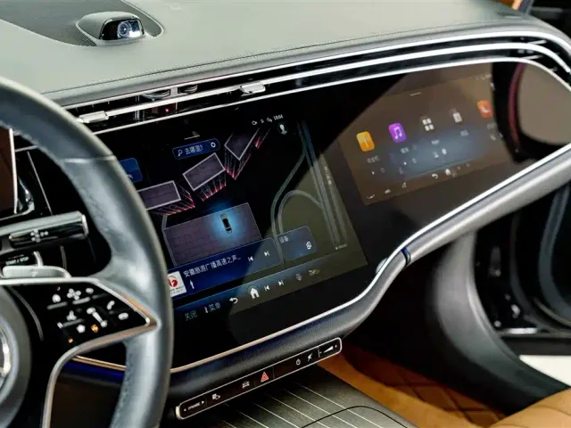 Mercedes-Benz E-Class — Фото автомобиля 12