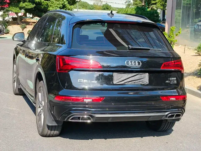 Audi Q5L — Фото автомобиля 21