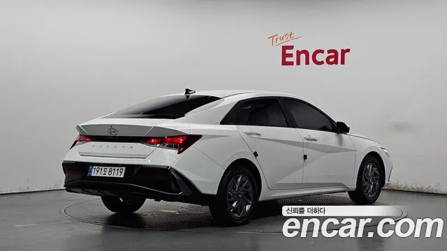 Hyundai Avante CN7 — Фото автомобиля 2