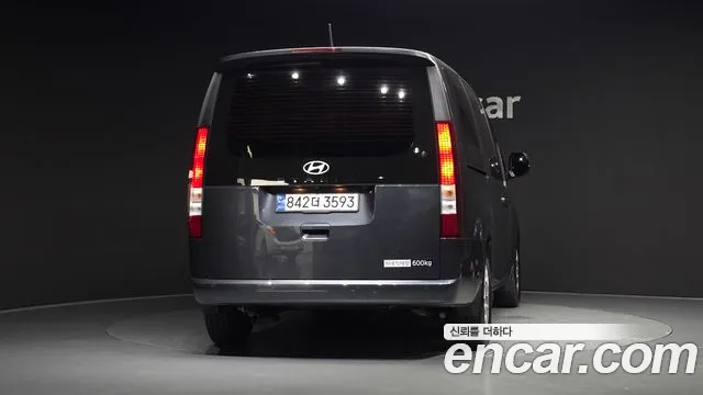 Hyundai Staria Staria Карго 5 мест — Фото автомобиля 4