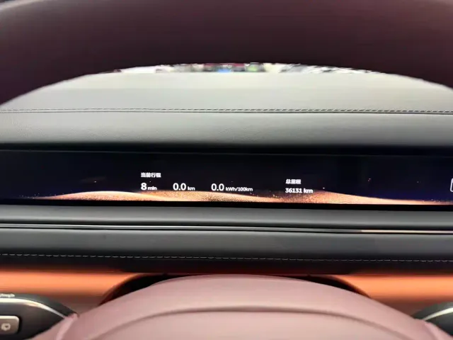 Nio ES8 — Фото автомобиля 17