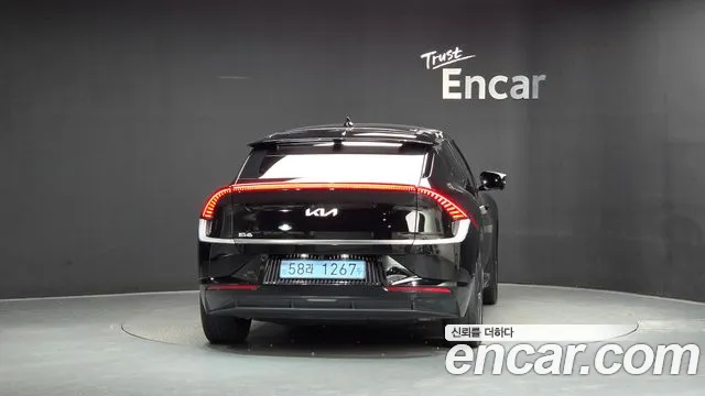 Kia EV6 — Фото автомобиля 4
