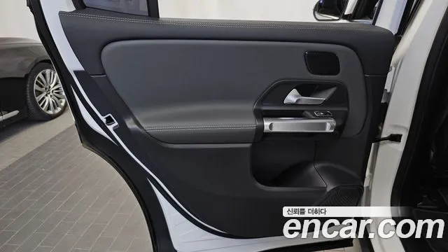Mercedes-Benz EQB X243 — Фото автомобиля 14