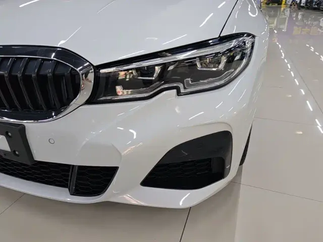 BMW 3 Series — Фото автомобиля 23