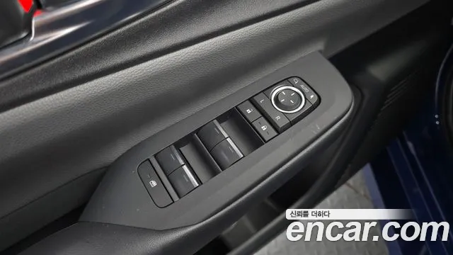 Toyota Prius — Фото автомобиля 27