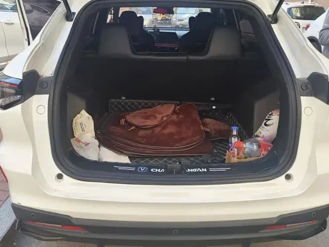 Changan X5 Plus — Фото автомобиля 4