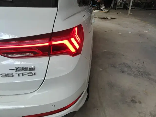 Audi Q3 — Фото автомобиля 7