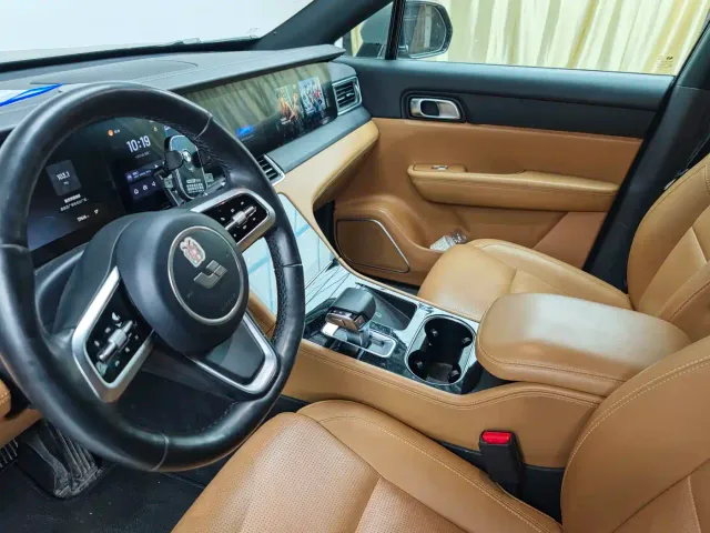 Li Auto ONE — Фото автомобиля 8