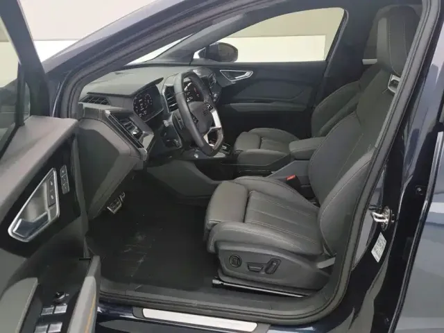 Audi Q4 e-tron — Фото автомобиля 9