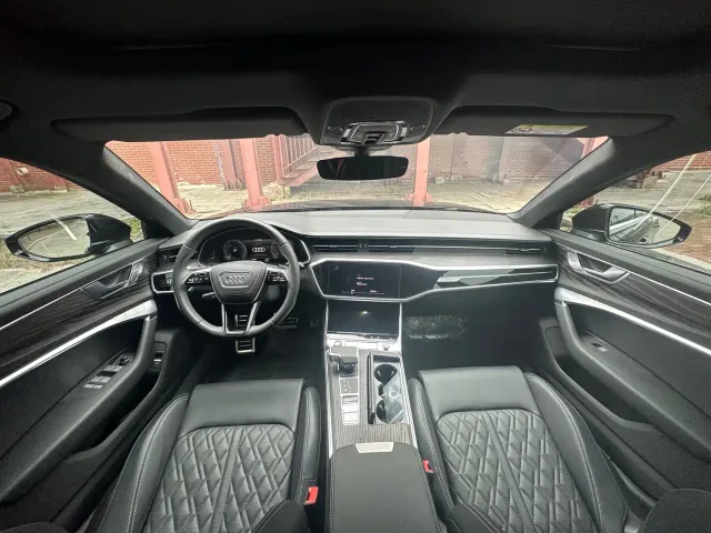 Audi A6L — Фото автомобиля 12