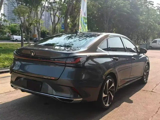 Changan Raeton Plus — Фото автомобиля 8