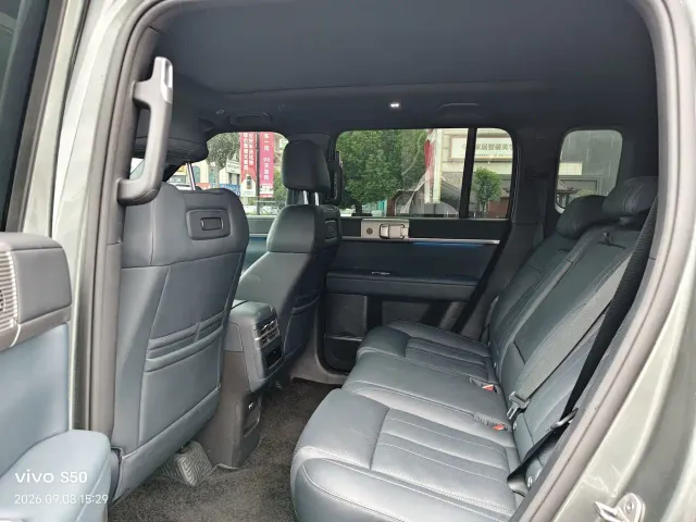 BYD FangChengBao Titanium 7 — Фото автомобиля 15