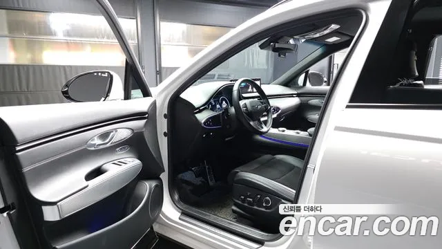 Genesis GV70 — Фото автомобиля 10