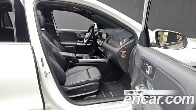 Mercedes-Benz EQA — Фото автомобиля 11