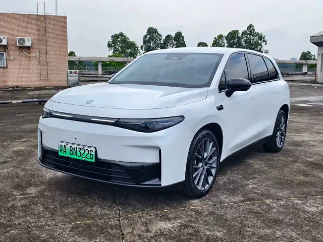 Фотография автомобиля — Leapmotor C10