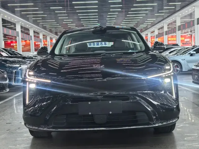 IM Motors IM LS6 2025 Extended Range Base — Фото автомобиля 2