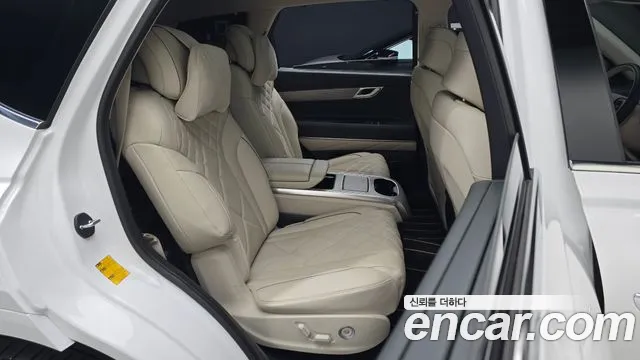 Genesis GV80 — Фото автомобиля 16