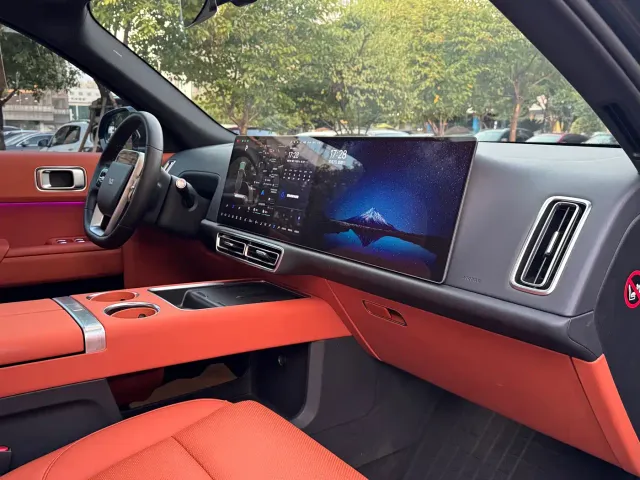 Li Auto L9 — Фото автомобиля 7