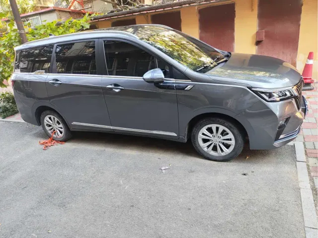 Wuling Jiachen — Фото автомобиля 8