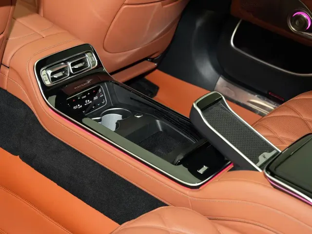 Mercedes-Benz Maybach S-Class — Фото автомобиля 14