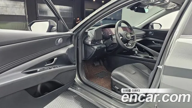 Hyundai AVANTE Новый Avante (CN7) — Фото автомобиля 10