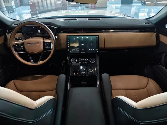 Land Rover Range Rover Sport — Фото автомобиля 21