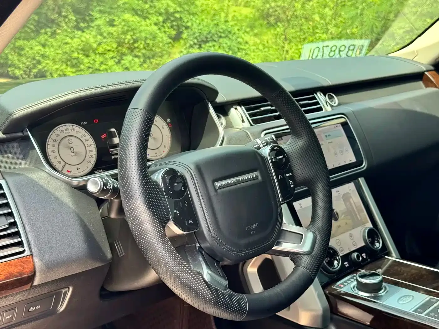 Land Rover Range Rover 2019 3.0 SC V6 Golden Age Edition — Фото автомобиля 5