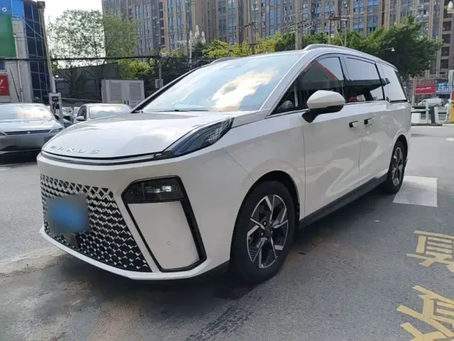 Фотография автомобиля — Maxus G70