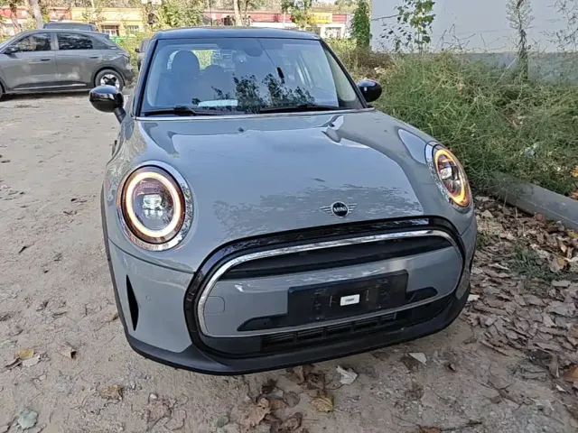 MINI Hatch — Фото автомобиля 2