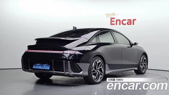 Hyundai Ioniq 6 — Фото автомобиля 2