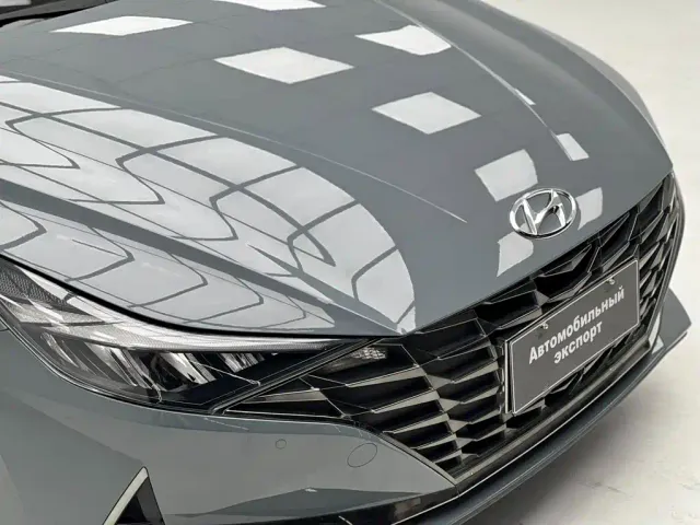 Hyundai Elantra — Фото автомобиля 12