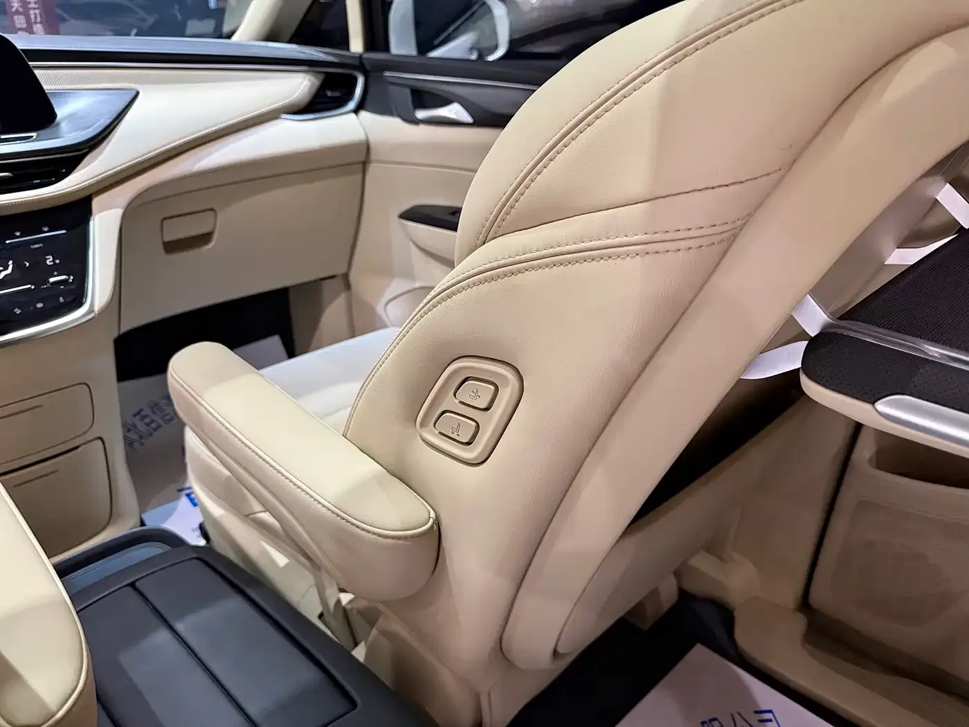 Buick Buick GL8 2022 ES Landmark 653T Premium — Фото автомобиля 24