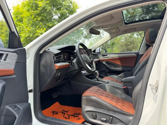 Volkswagen Sagitar — Фото автомобиля 5
