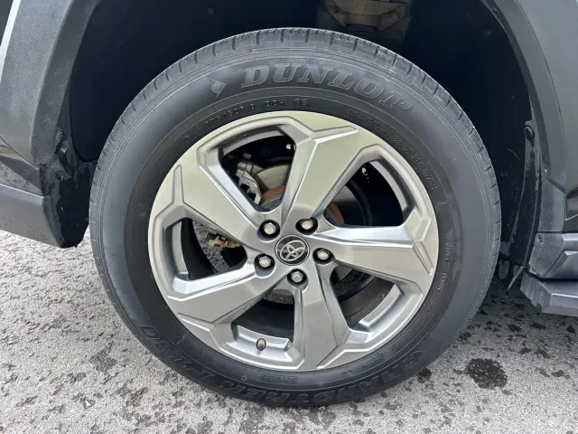 Toyota RAV4 — Фото автомобиля 13