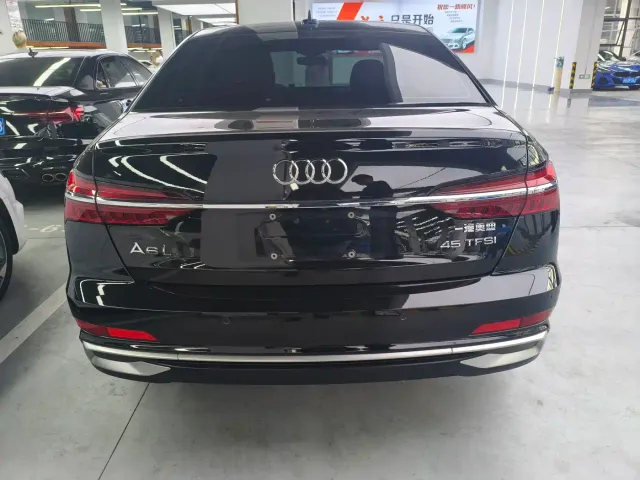 Audi A6L — Фото автомобиля 10