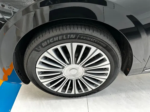Leapmotor D Series — Фото автомобиля 4