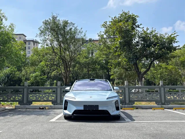 Nio ET5 — Фото автомобиля 2