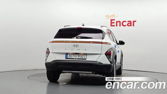 Hyundai Kona SX2 — Фото автомобиля 4