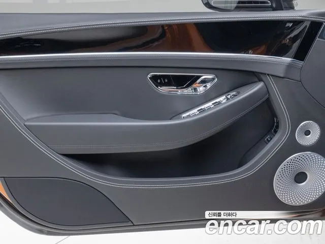 Bentley Continental — Фото автомобиля 13