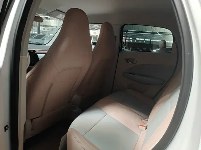 Leapmotor T03 — Фото автомобиля 16