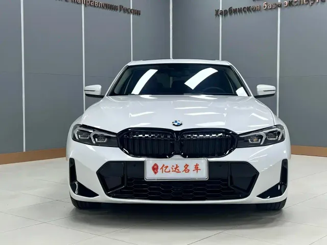 BMW 3 Series — Фото автомобиля 2