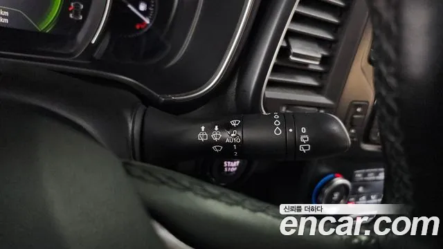 Renault-KoreaSamsung QM6 Новый QM6 Quest 2.0 LPe LE 2WD — Фото автомобиля 19