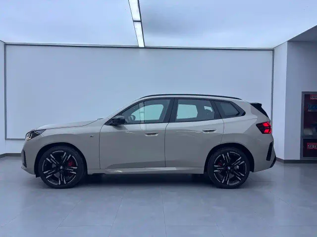 BMW X3 M50 — Фото автомобиля 2