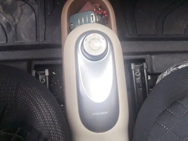 Wuling Hongguang Mini EV — Фото автомобиля 10