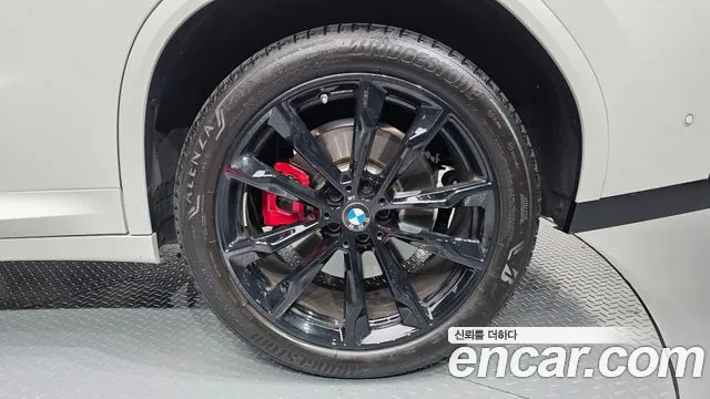 BMW X4 xDrive20i M Sport Pro Special Edition — Фото автомобиля 18