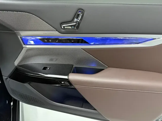 BMW 7 Series — Фото автомобиля 5