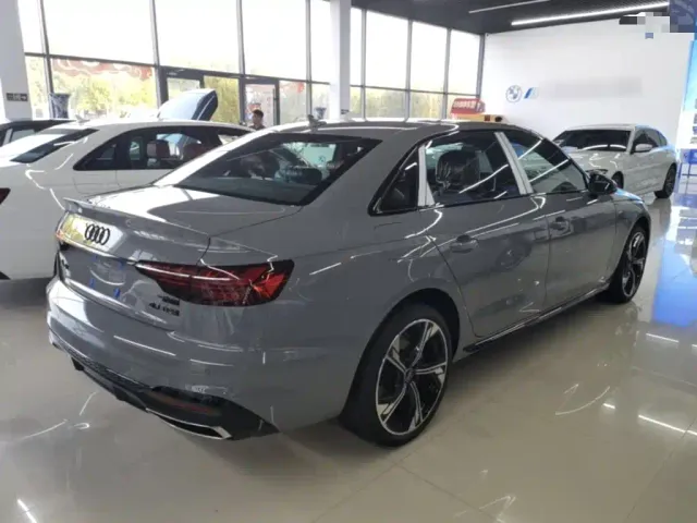 Audi A4L — Фото автомобиля 6